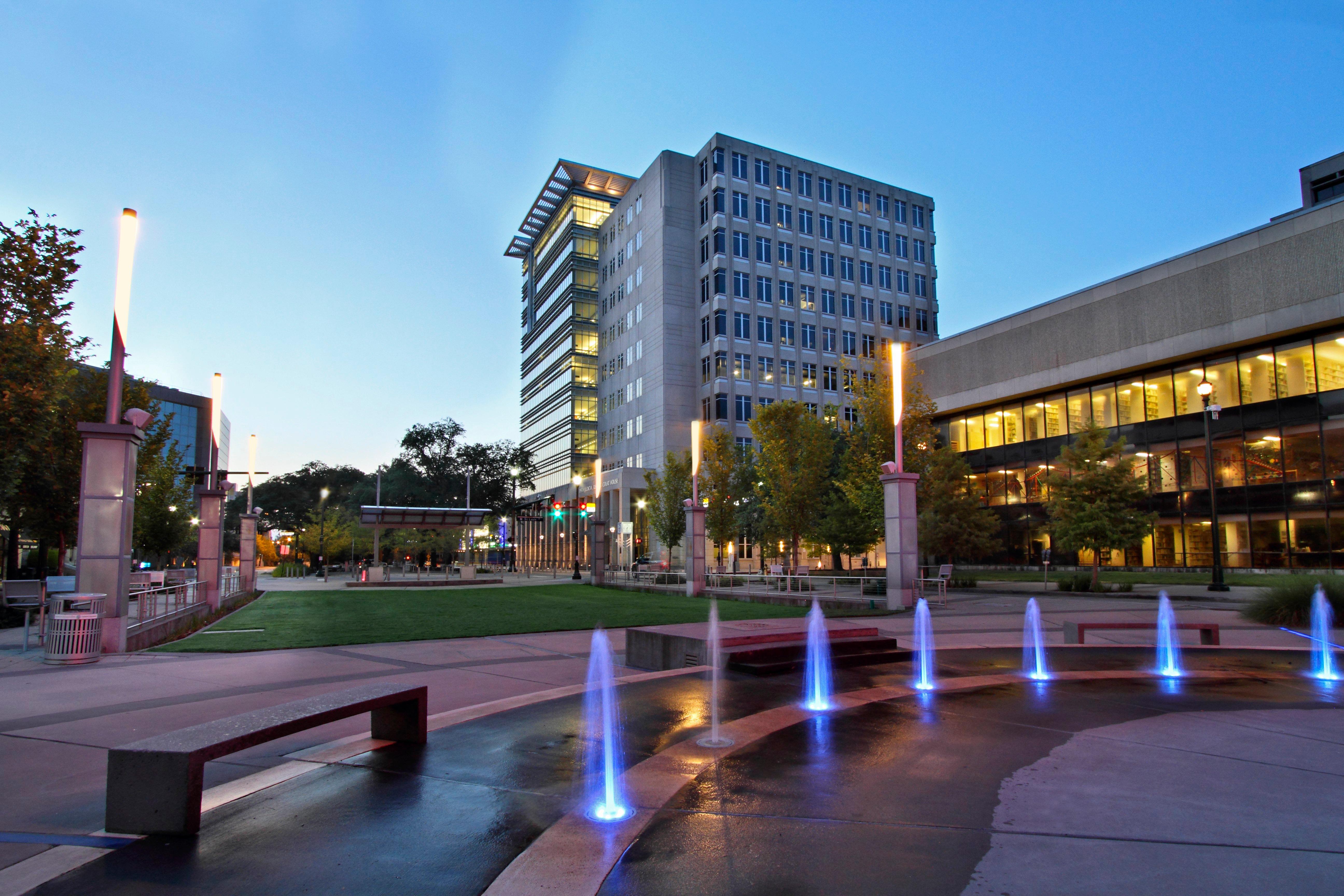 Holiday Inn Express Baton Rouge Downtown, An Ihg Hotel Extérieur photo